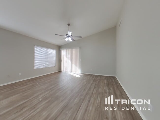 9215 W Sandra Terrace in Peoria, AZ - Building Photo - Building Photo