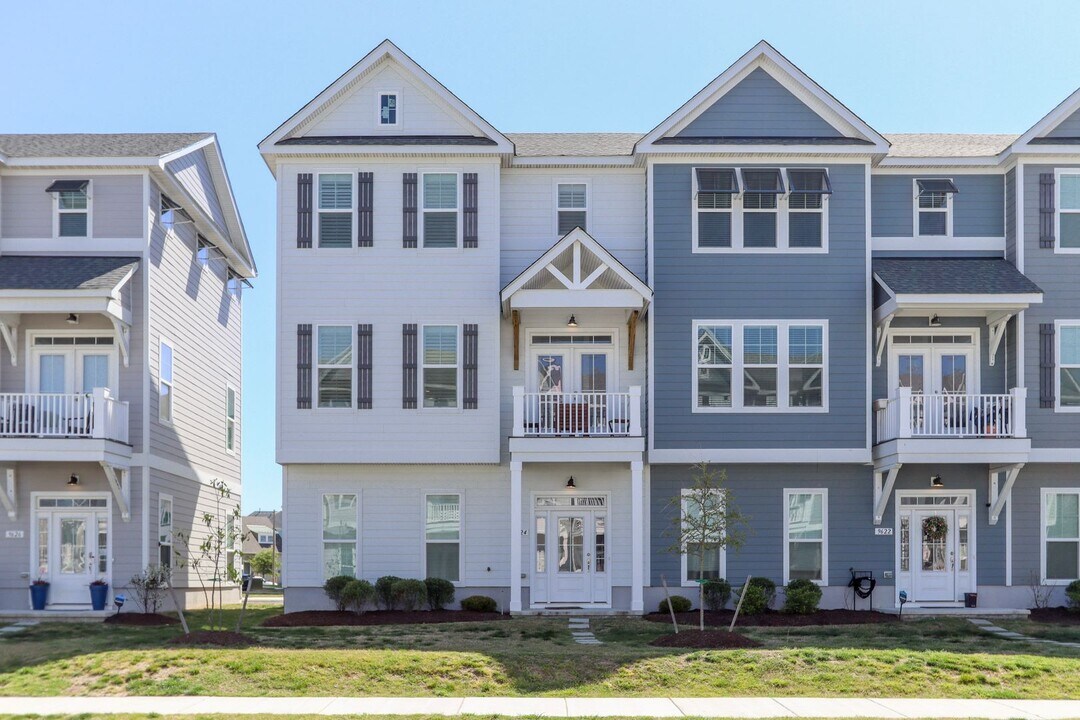 9624 21st Bay St in Norfolk, VA - Building Photo