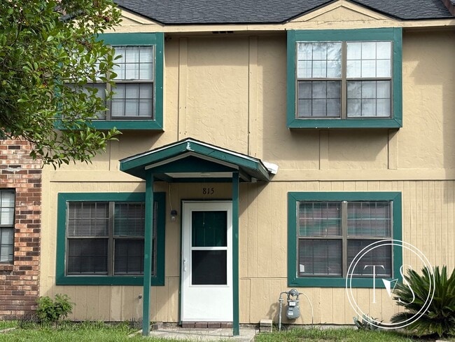 property at 815 Lesa St