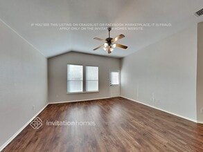1001 Kimbro Dr in Forney, TX - Foto de edificio - Building Photo