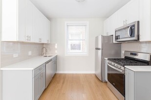 4838 N Wolcott Ave, Unit 2B in Chicago, IL - Building Photo