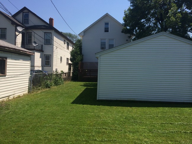 430 Colvin Ave, Unit 430 Colvin Upper