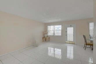 3060 Exeter in Boca Raton, FL - Building Photo - Building Photo