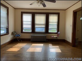178 Calumet St, Unit 2 in Boston, MA - Building Photo