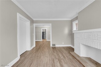 13601 Othello Ave in Cleveland, OH - Building Photo - Building Photo