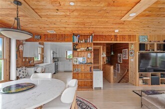 33 Schooner Walk in Islip, NY - Building Photo - Building Photo