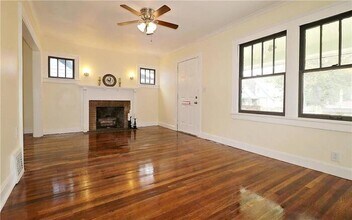 5842 Euclid Ave E in Kansas City, MO - Building Photo - Building Photo
