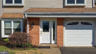 10 Cedarbrook Dr in Horsham, PA - Building Photo - Building Photo