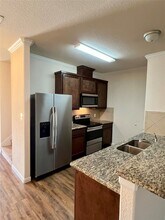 606 Rosewood St in Dayton, TX - Building Photo - Building Photo