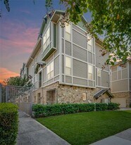 5916 Hudson St in Dallas, TX - Building Photo