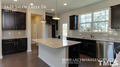 1439 Salem Creek Dr in Apex, NC - Building Photo - Building Photo