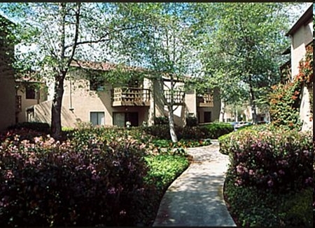 Village North Senior Garden Apartments in San Diego, CA - Building Photo - Building Photo