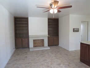 5117 Russo St, Unit 102-3N in Culver City, CA - Building Photo - Building Photo