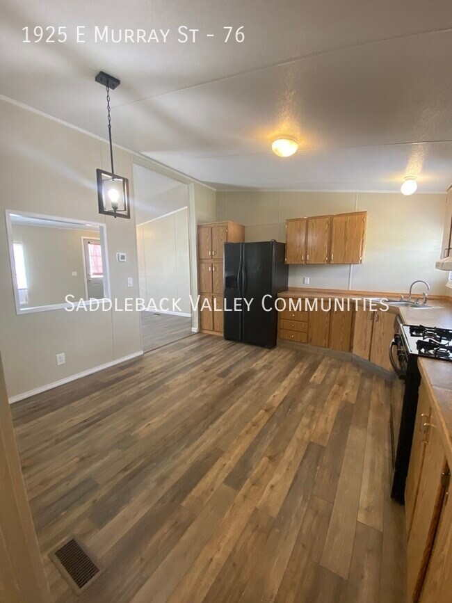 1925 E Murray St in Rawlins, WY - Building Photo - Building Photo
