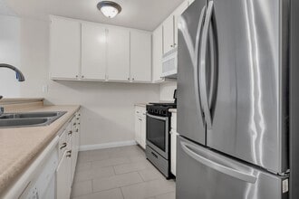 403 Orange Blossom in Irvine, CA - Building Photo - Building Photo