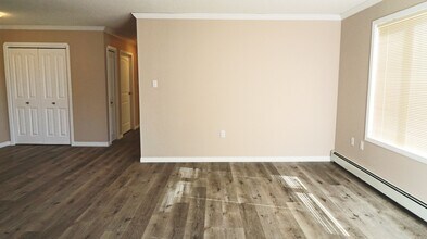 5202 49 St in Cold Lake, AB - Building Photo - Building Photo