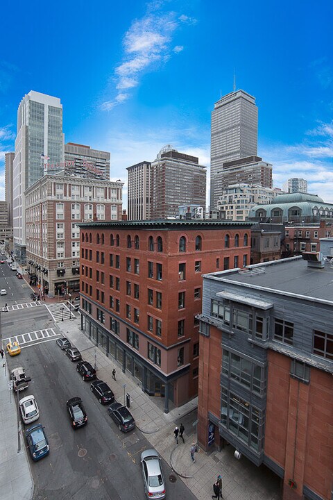 26 Exeter St, Unit #212 in Boston, MA - Foto de edificio