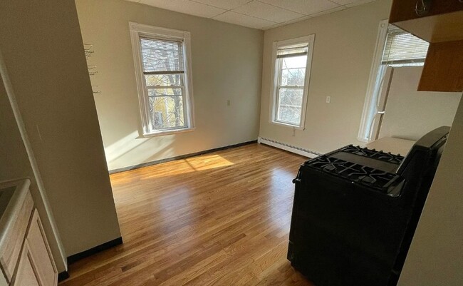 164 Putnam Ave, Unit 168 in Cambridge, MA - Building Photo - Building Photo