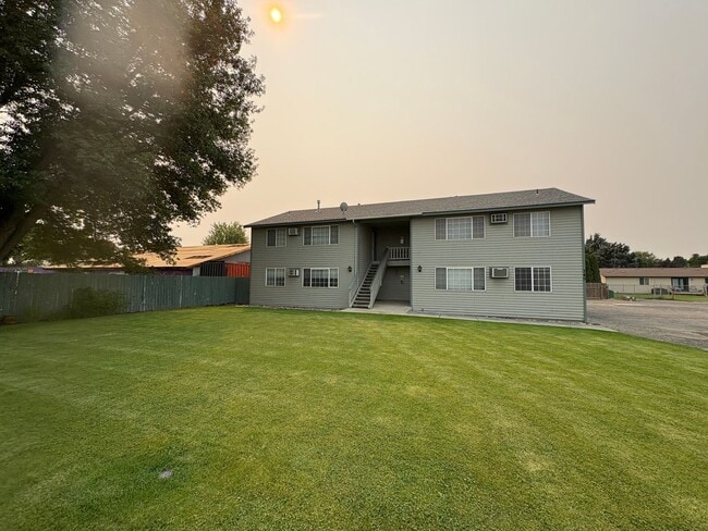 property at 740 F St SW