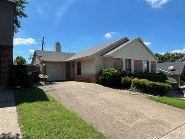 property at 3125 Grapevine Ln