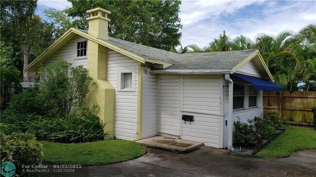 104 NE 4th Ave in Delray Beach, FL - Building Photo - Building Photo