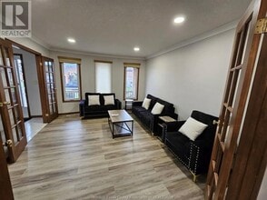 1237 Kenwick Way in Windsor, ON - Building Photo - Building Photo