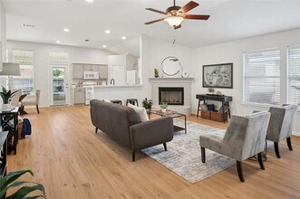 521 Port Arthur Dr in Little Elm, TX - Building Photo - Building Photo