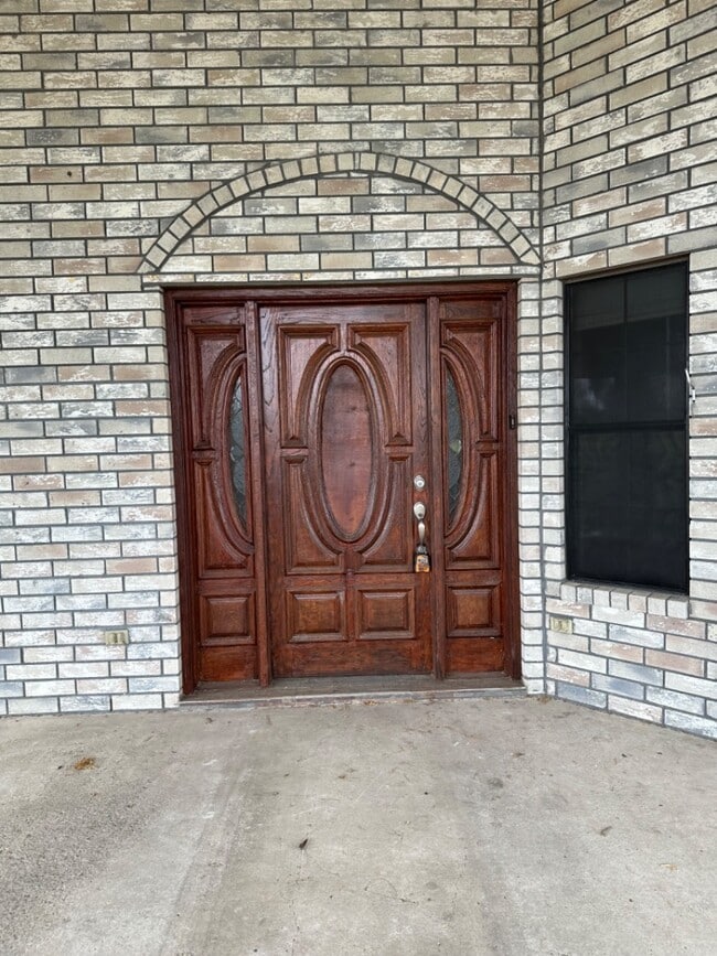 2729 Palmer Dr in Pharr, TX - Building Photo - Building Photo