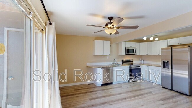 5561 Dunbar Ct in Colorado Springs, CO - Building Photo - Building Photo