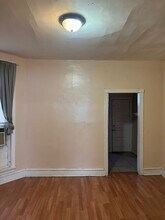 5617 Carpenter St in Philadelphia, PA - Building Photo - Building Photo