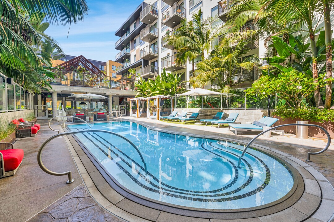 Artisan in San Diego, CA - Foto de edificio