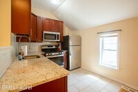 111 W Edgevale Rd photo'