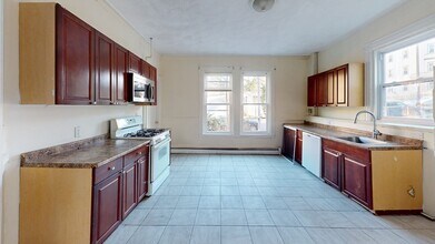 129 St Alphonsus St in Boston, MA - Building Photo - Building Photo