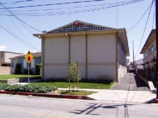 712 S Chapel Ave in Alhambra, CA - Building Photo