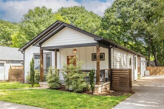 1450 May Ave SE in Atlanta, GA - Building Photo - Building Photo