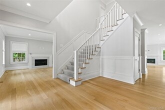 25 Hunt Pl in Rye, NY - Building Photo - Building Photo