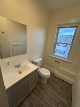 335 Academy Ave, Unit #3 in Providence, RI - Building Photo - Building Photo