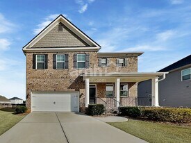 706 Cyprus Ave in Loganville, GA - Building Photo