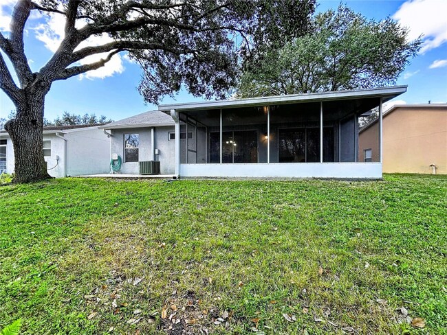 7517 Savannah Ln in Tampa, FL - Building Photo - Building Photo