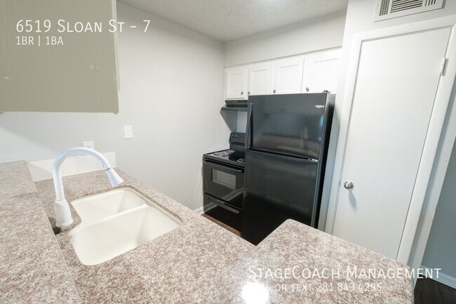 6519 Sloan St, Unit 7 in Houston, TX - Building Photo - Building Photo