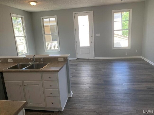 3410 E Lime Kiln in St. Charles, MO - Building Photo - Building Photo