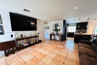 8040 SW 196th St in Cutler Bay, FL - Building Photo - Building Photo