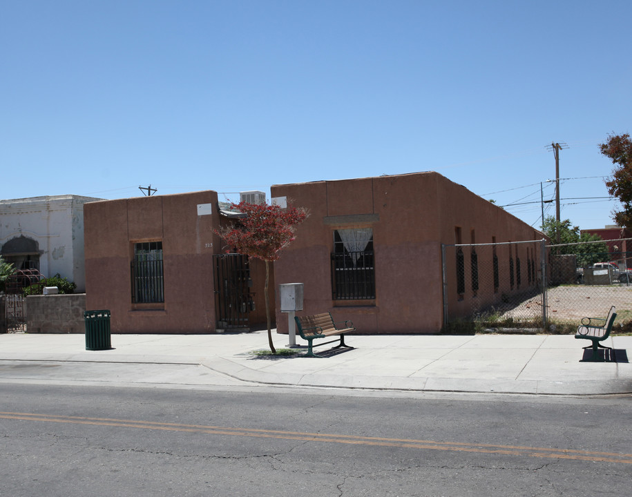 323 Chihuahua St in El Paso, TX - Building Photo