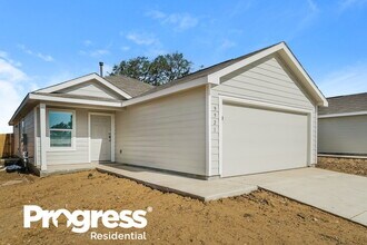 9921 Leeds Wheel in San Antonio, TX - Building Photo - Building Photo