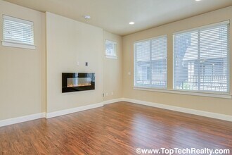 14350 SW Burlwood Ln in Beaverton, OR - Building Photo - Building Photo
