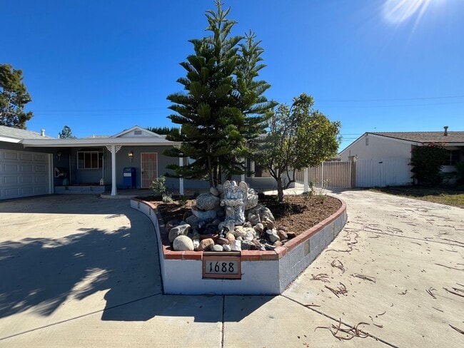 1688 Bodie Ave in Simi Valley, CA - Building Photo - Building Photo