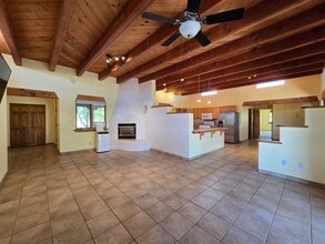 19 Camerada Rd in Santa Fe, NM - Building Photo - Building Photo
