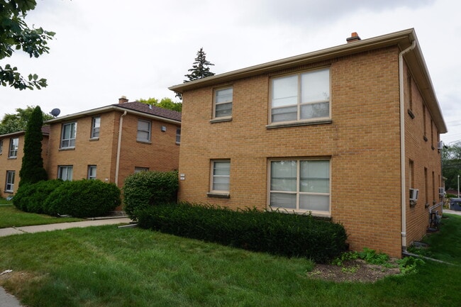 3957 N 92nd St, Unit Lower