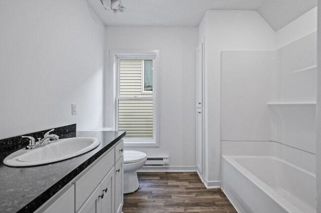 3606 N Bryant Ave-Unit -2 in Minneapolis, MN - Building Photo - Building Photo