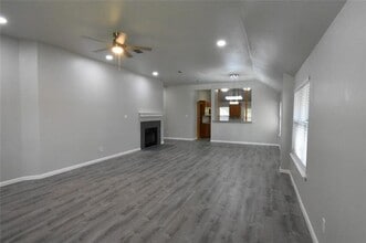 10020 Chapel Rock Dr in Fort Worth, TX - Building Photo - Building Photo